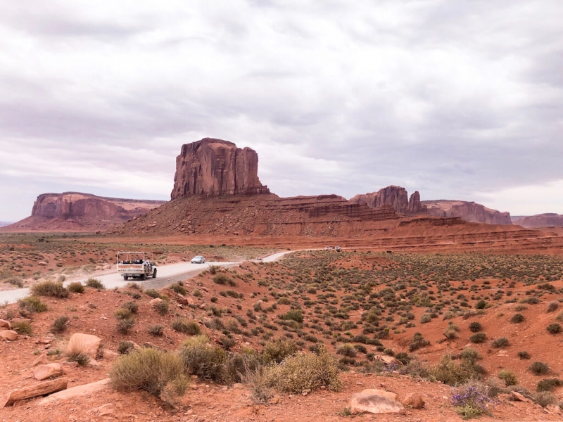 how to tour monument valley